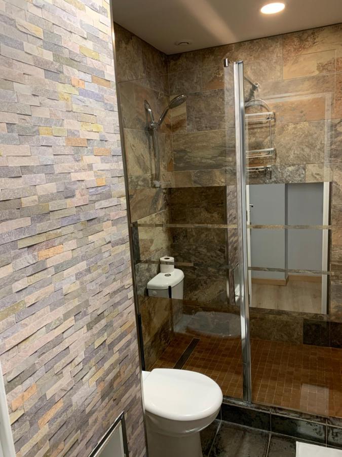 Excellent Studio Au Coeur Historique De Fréjus מראה חיצוני תמונה